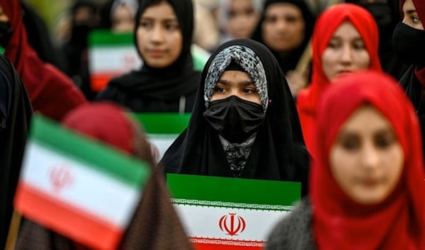 آخر نكتة... تحرير الايرانيات بصواريخ الاستعمار!