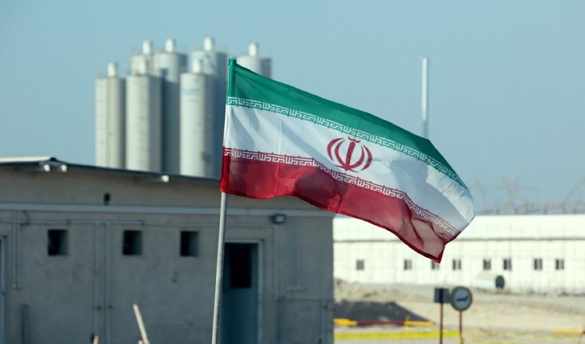 أوضح مجلس الشورى الإيراني أن مشروع القانون أقر رسمياً وأنه سيُحال إلى المجلس الأعلى للأمن القومي للمصادقة النهائية (من الويب)