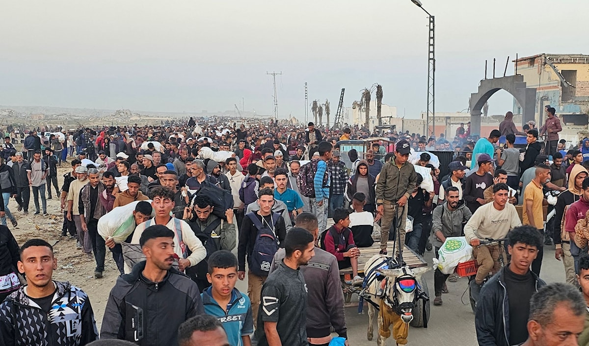 مراكز المساعدات أصبحت فخاخاً دموية تُستدرج إليها الحشود الجائعة (أ ف ب)