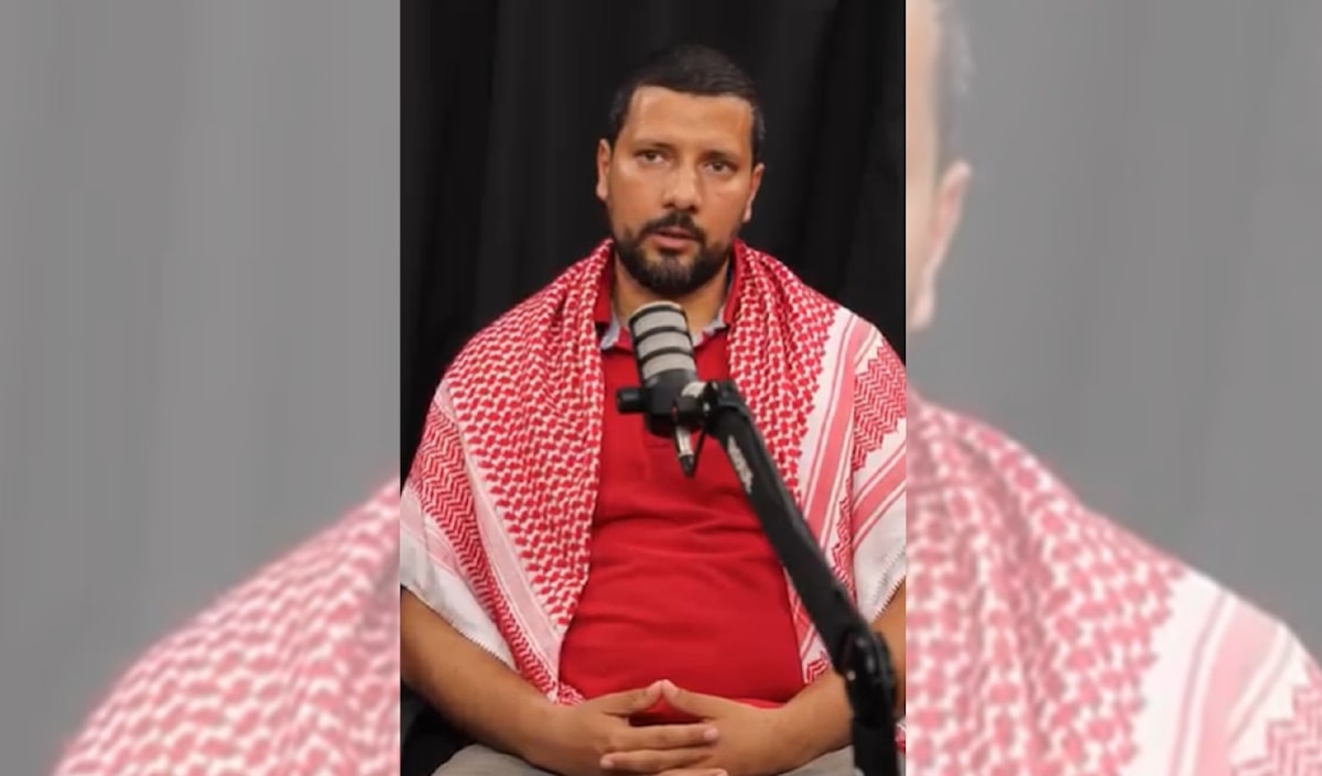 نبيل شنوفي أحد الناطقين الرسميين باسم «قافلة الصمود»