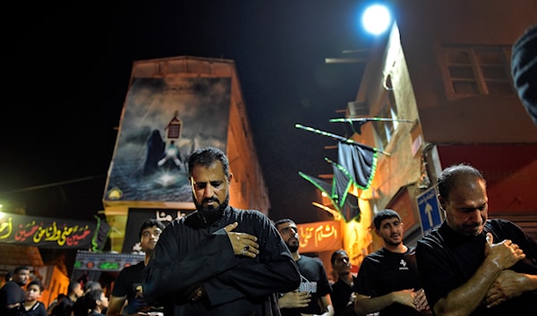 اعتقلت السلطات الأشخاص الذين تجد في هواتفهم المحمولة صورة للشهيد السيد حسن نصر الله (أ ف ب)