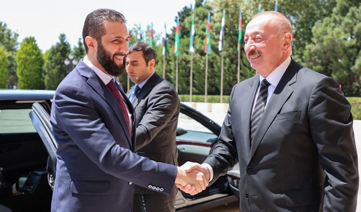 ثمّن الشرع الجهود التي تبذلها أذربيجان في مجالي الأمن والازدهار (أ ف ب)