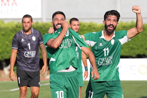عادل حسن معتوق رقم فادي علوش كأفضل هدافٍ في تاريخ الدوري اللبناني بـ 120 هدفاً (طلال سلمان)