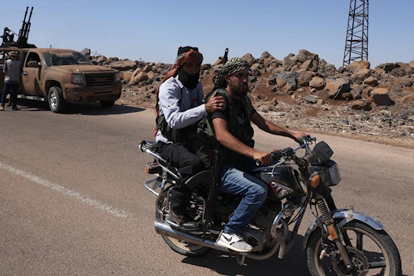 شهدت السويداء، مساء أمس، هدوءاً نسبياً مع توقّف الاشتباكات (أ ف ب)