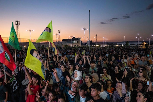 عكست البيانات والتصريحات الصادرة عقب الجولة الرابعة من المفاوضات، عمق هوّة الخلافات بين الطرفين (أ ف ب)