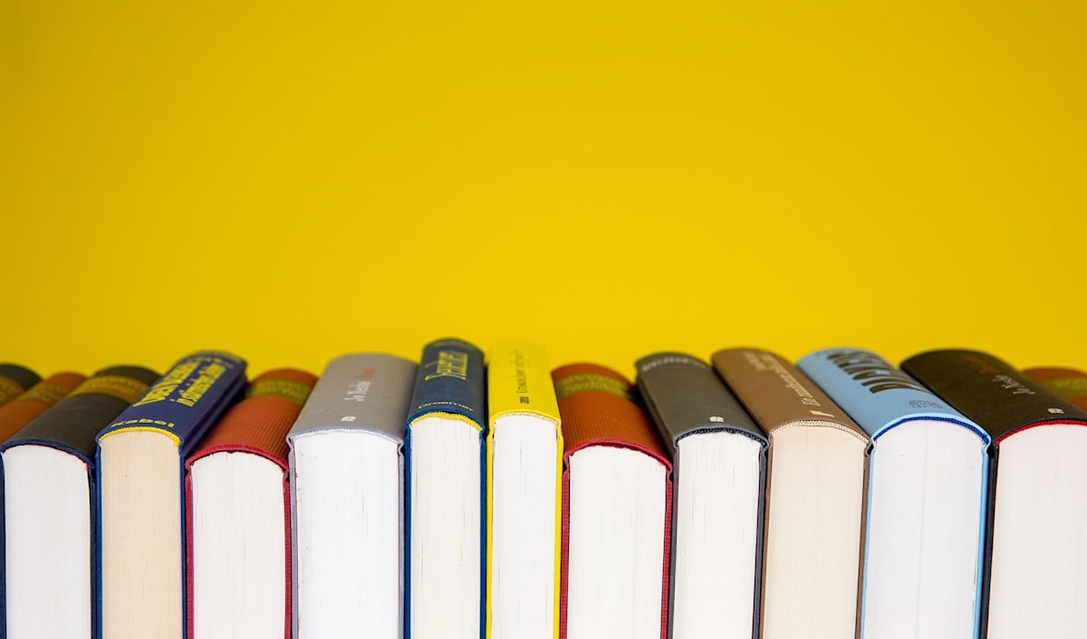 أكثر كتب التنمية الذاتية مبيعاً في 2025