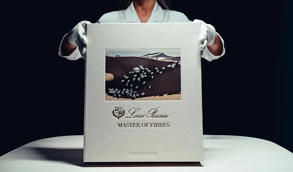 تضمّ إيطاليا آلاف المصانع الصغيرة التي تشكّل من 50 إلى 55% من إنتاج السلع الفاخرة عالمياً.