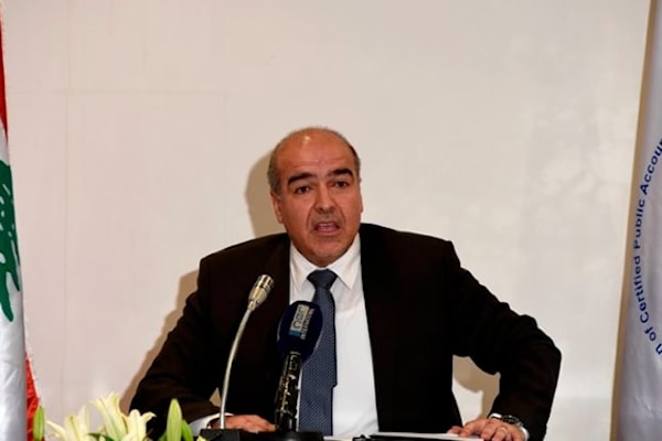 نقيب خبراء المحاسبة ممنوع من السفر