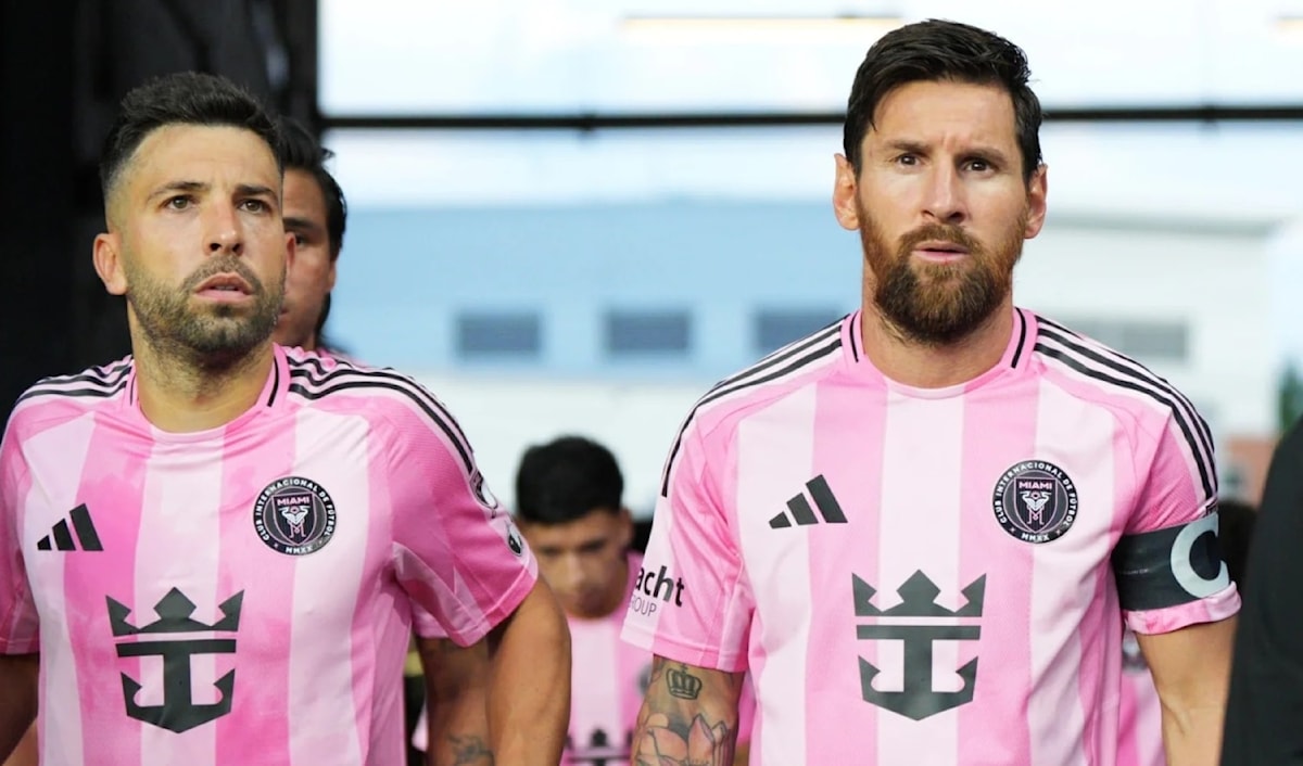 قالَ مصدر في الدوري إن إنتر ميامي أخطرَ المسؤولين الأربعاء بأن الثنائي لن يُشارك في الحدث.
