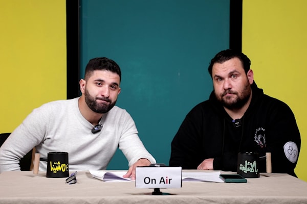 «بالعبري المشبرح»: عيون عبد وحسن تراقب العدو