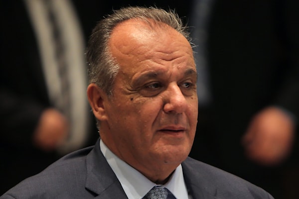 وزير الصناعة اللبناني جورج بوشكيان خلال جلسة مجلس الوزراء