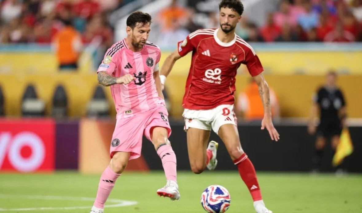 كانت الأزمة بين الأهلي وأبو علي قد اشتعلت عقب تألق اللاعب في كأس العالم للأندية بالولايات المتحدة.