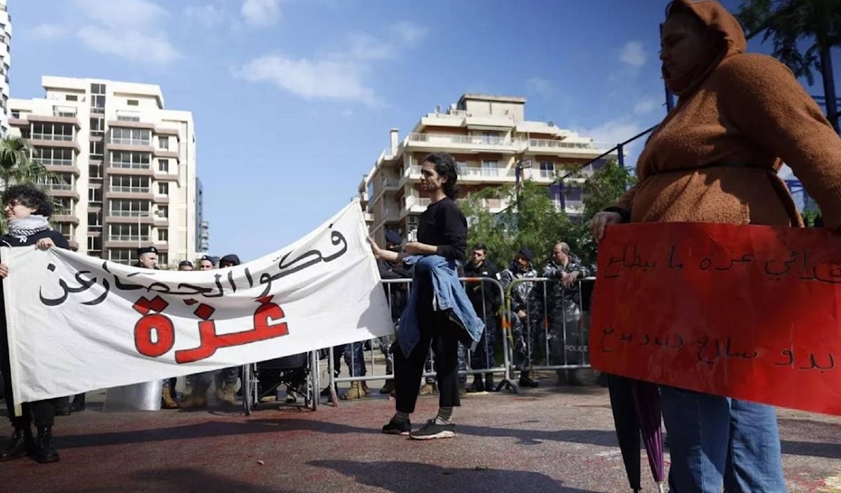 اعتصام شعبي أمام السفارة المصرية دعماً لغزّة