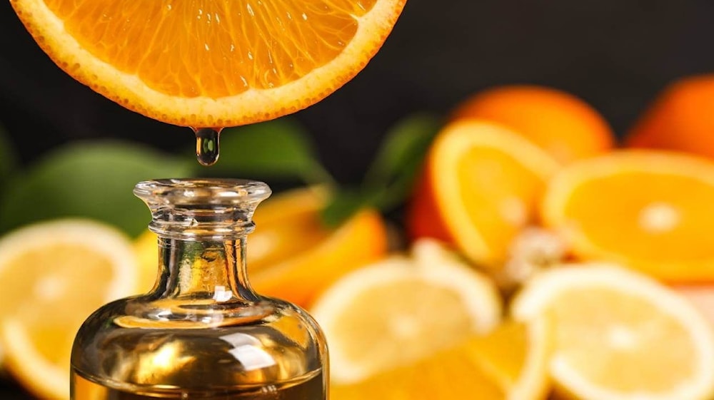 تحتوي على مركبات تجعل البشرة شديدة الحساسية للضوء