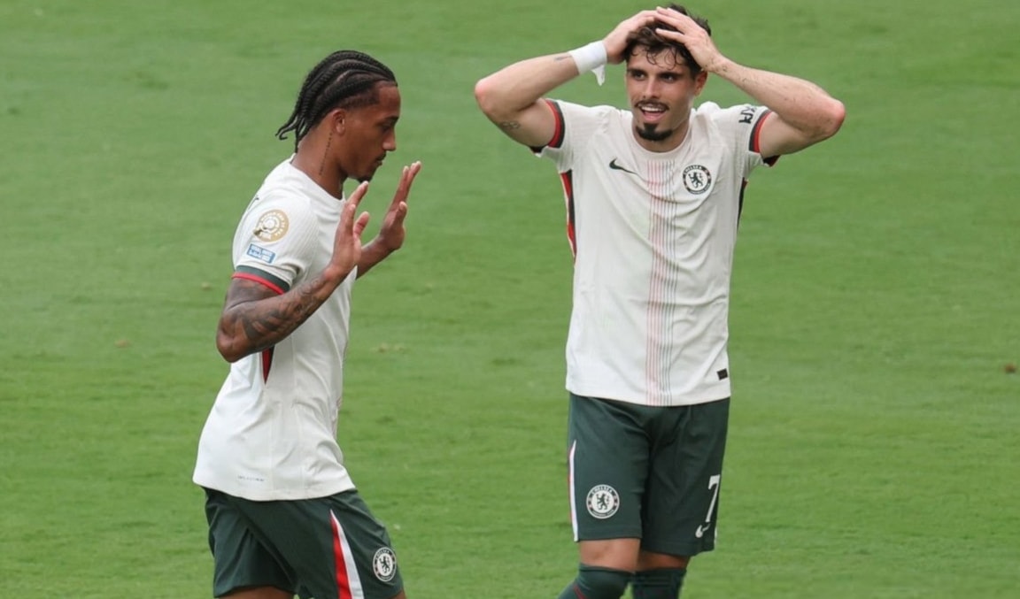 سجّلَ جواو بيدرو هدفَي المباراة في الدقيقتين 18 و56.
