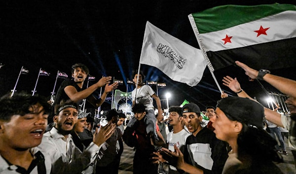 يخلق المشهد الأمني والفصائلي في سوريا مشهداً شديد التعقيد، تتداخل فيه عوامل عديدة (أ ف ب)