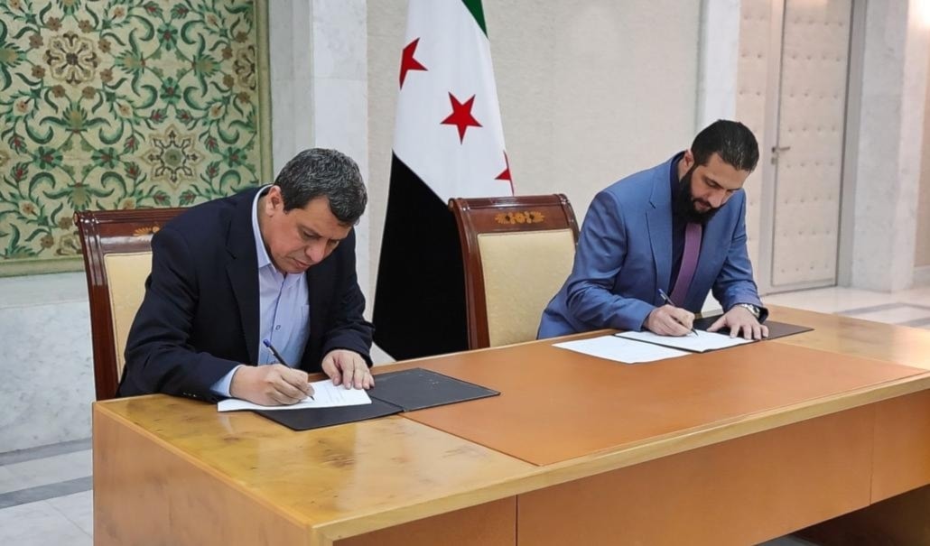 حذّرت الحكومة السورية من أن «أي تأخير في تنفيذ الاتفاقات مع قسد يعقّد المشهد» (سانا)