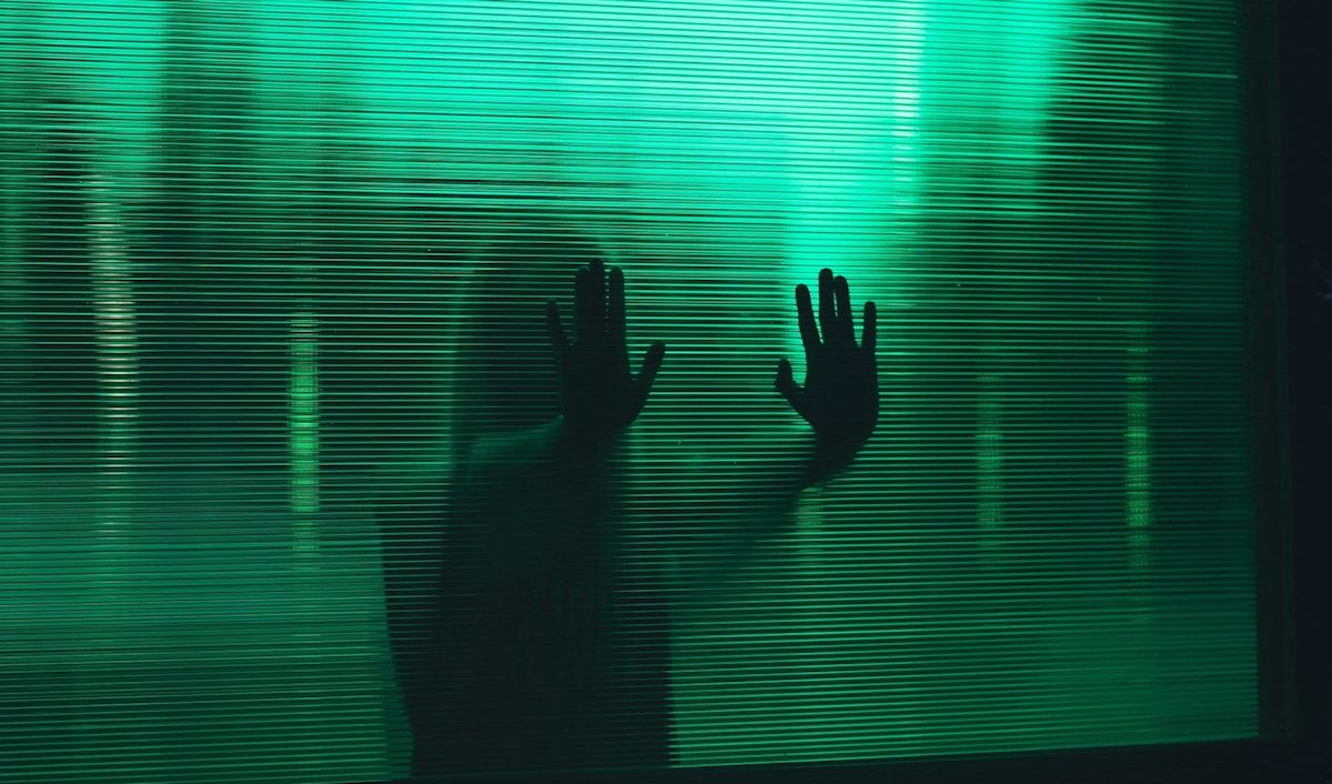 كيف يؤثر الذكاء الاصطناعي على مشاعرنا وجودة حياتنا؟