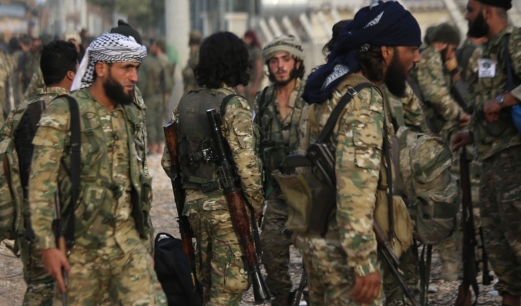 آلاف المقاتلين من أبناء العشائر العربية مرجح أن ينقلبوا على قسد عند انطلاق العمليات (من الويب)
