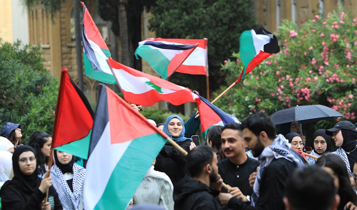 سيندد المتظاهرون بدور السعودية الجيوسياسي في لبنان المتقاطع مع المصالح الأميركية (هيثم الموسوي)