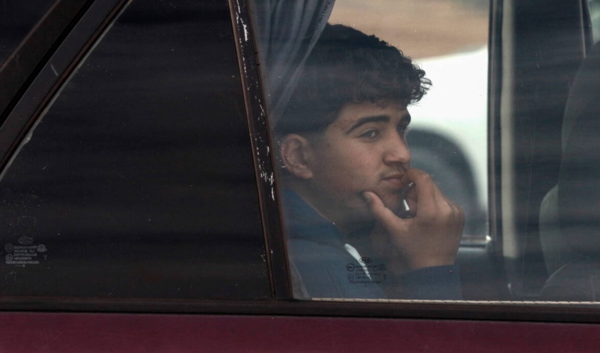 لم تقتصر هذه المعاناة على الموظفين فحسب، إنّما طاولت الطلاب أيضاً (أ ف ب)