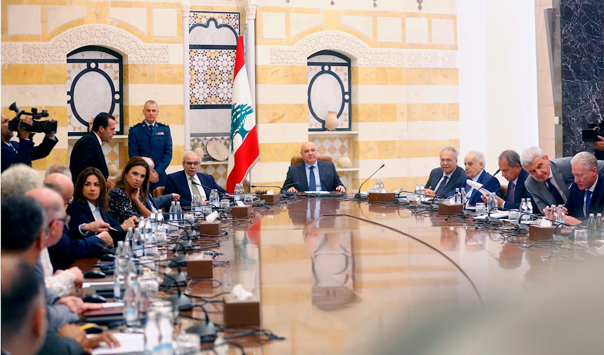طالب التكتل بـ«المزيد من العمل لتأمين كل الدعم المطلوب للجيش اللبناني» (مروان بوحيدر)
