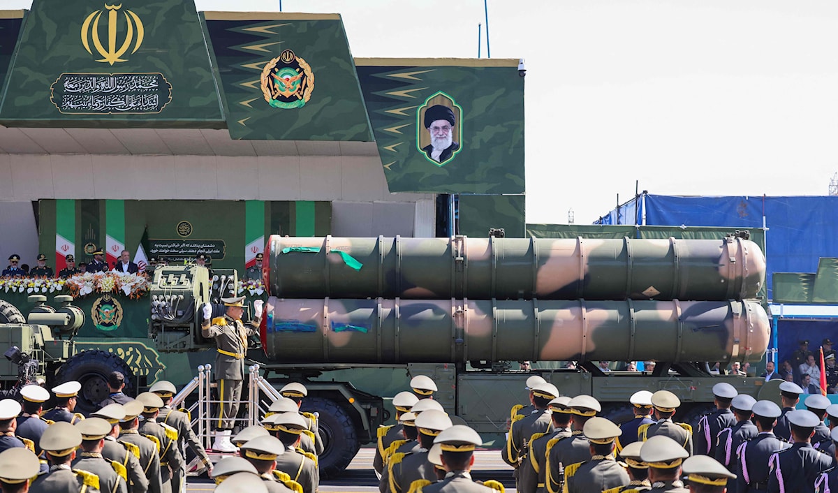 مناورة عسكرية سابقة للجيش الإيراني (أ ف ب)