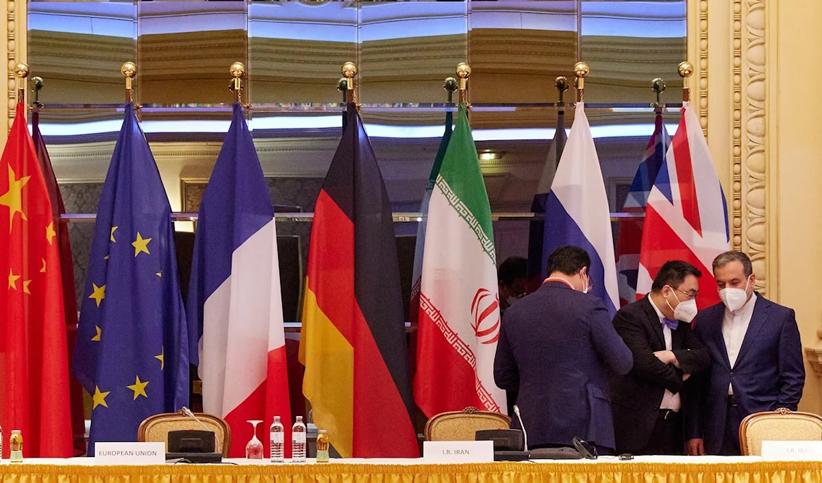 وافقت طهران على استئناف المفاوضات بشأن برنامجها النووي مع دول الترويكا الأوروبي (من الويب)