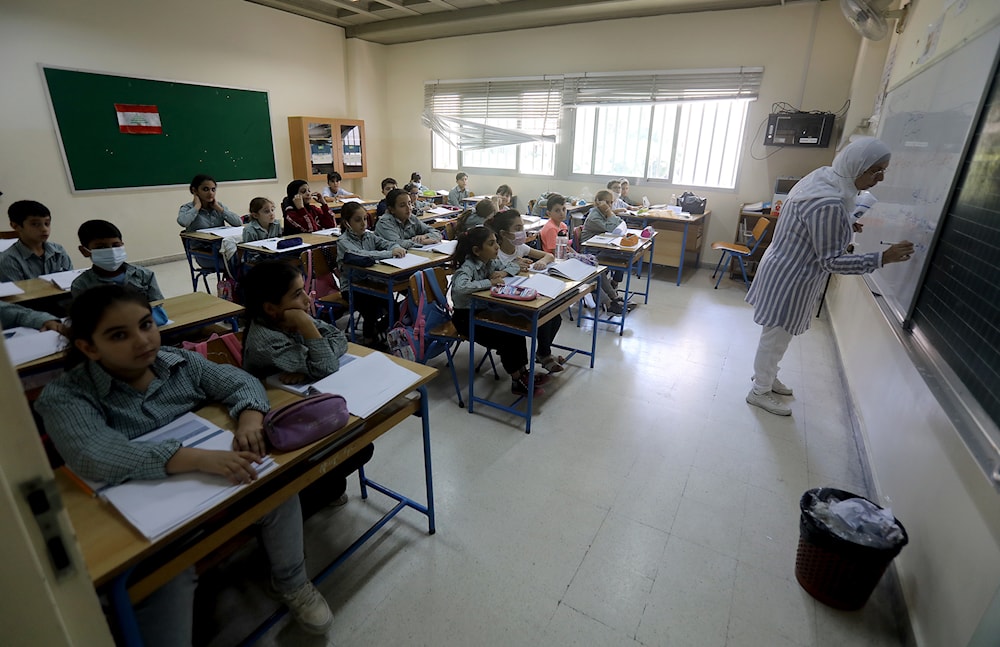 عادت بلديات القرى الحدودية الى اطلاق جهود واسعة لاعادة تشغيل المدارس (هيثم الموسوي)