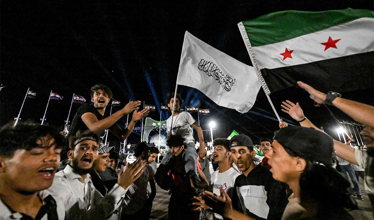 يرجّح البعض أن يصل عدد المستبعدين من الترشّح إلى 15 مليون سوري (أ ف ب)