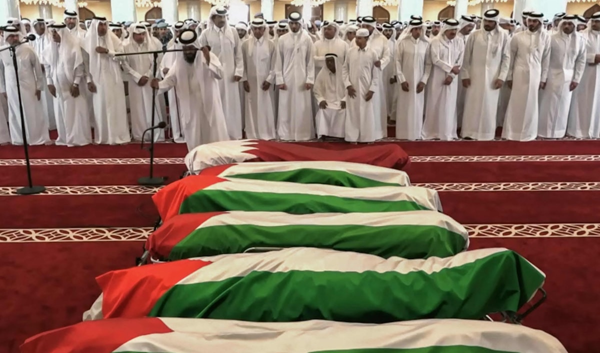 لا يراعي القصف الإسرائيلي أي خط أحمر. ففي إيران، اغتيال العلماء ومهاجمة منشآتنا هو بمنزلة ممارسة إرهاب الدولة بشكل سافر. وفي قطر، عدوان إرهابي على مفاوضي السلام، أظهر أن السلام يشكّل التهديد الوجودي الوحيد لإسرائيل (أ ف ب)