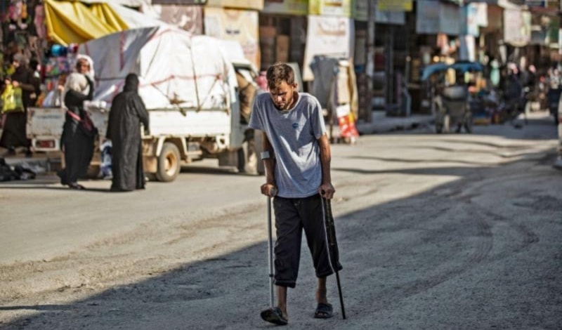 يمثّل انقطاع الاتصالات تتويجاً لسلسلة أزمات خدماتية (أ ف ب)