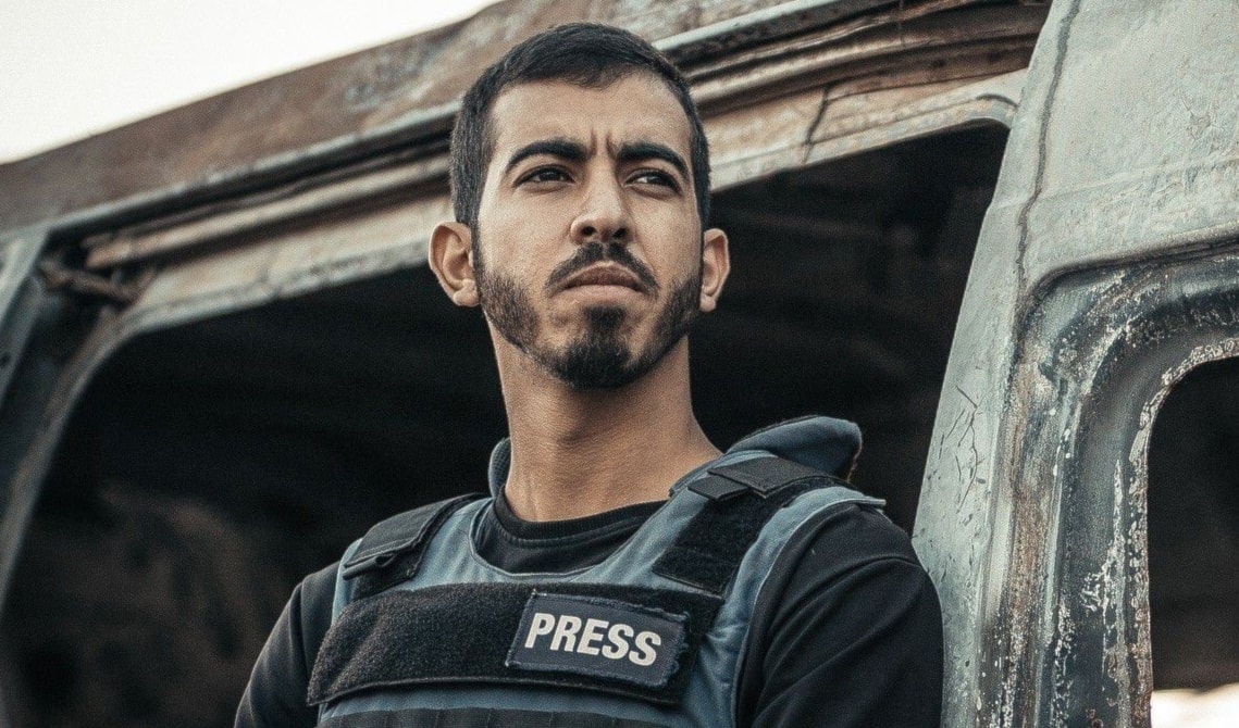 يستمر المصور والناشط الفلسطيني صالح الجعفراوي في نقل معاناة سكان غزة