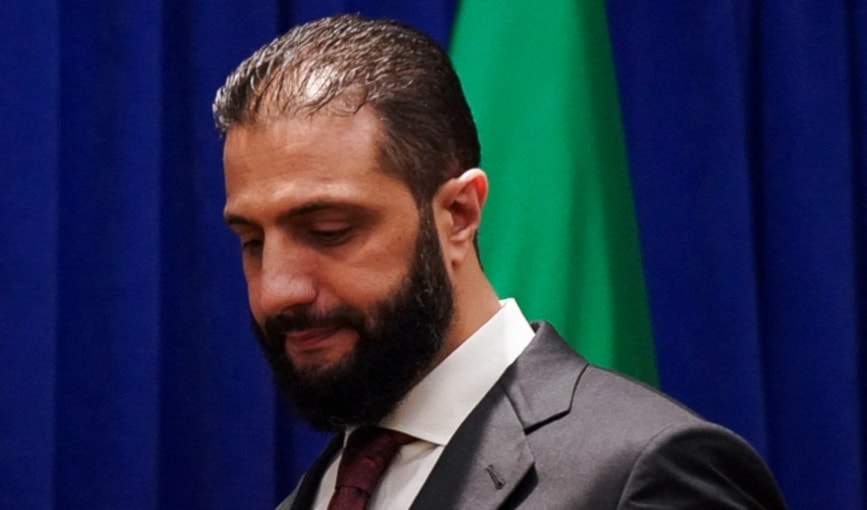 كان الشرع قد أعلن أنّ المحادثات الأمنية مع إسرائيل قد تُفضي إلى نتائج (أ ف ب)
