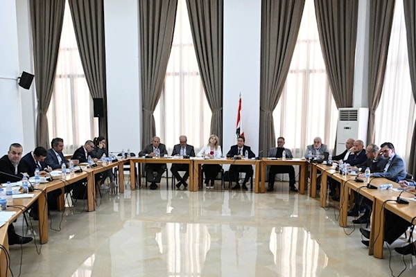 تم وضع جدول يتعلّق بالبلديات والمؤسسات العامة والإدارات العامة (من الويب)