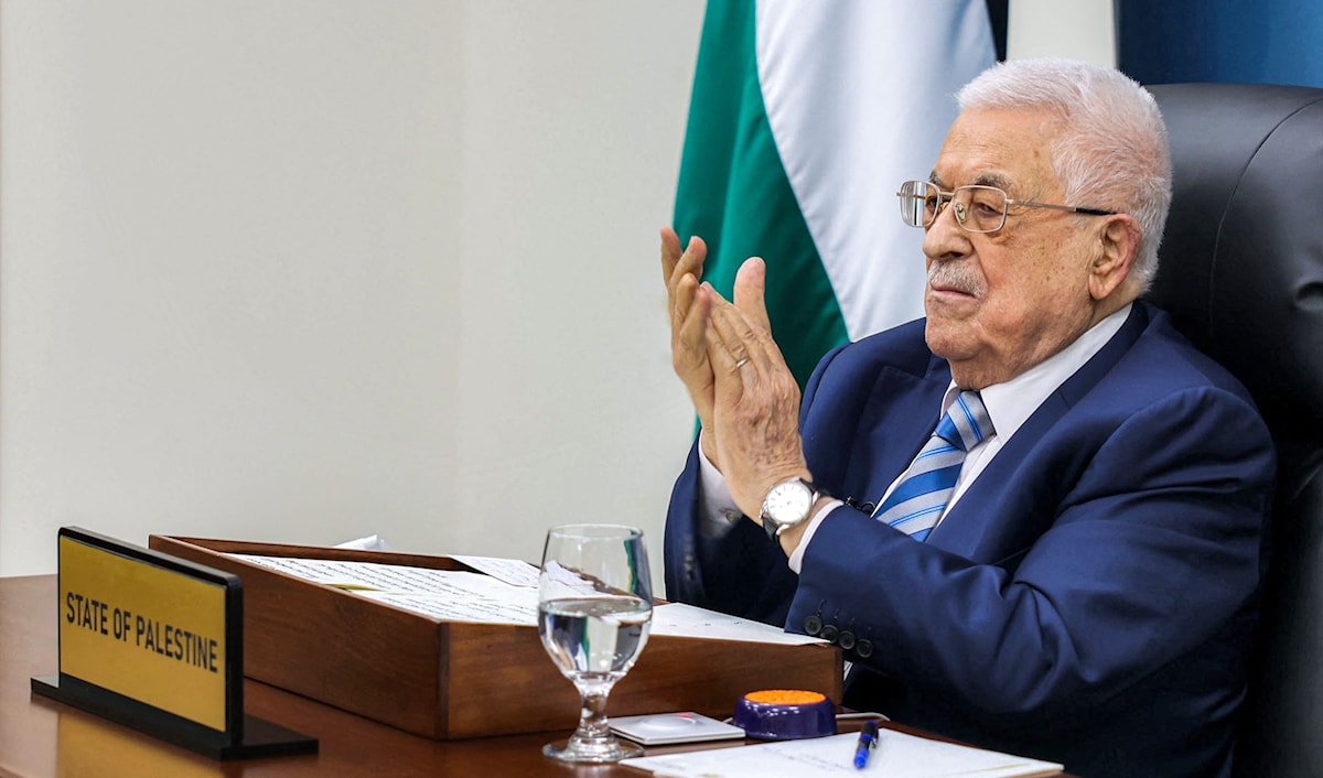 (لن يتردّد «أبو مازن»، المنتشي بسلسلة الاعترافات الدولية بفلسطين، في تكرار الخطاب الذي يرغب الأوروبيون والغربيون في سماعه (أ ف ب