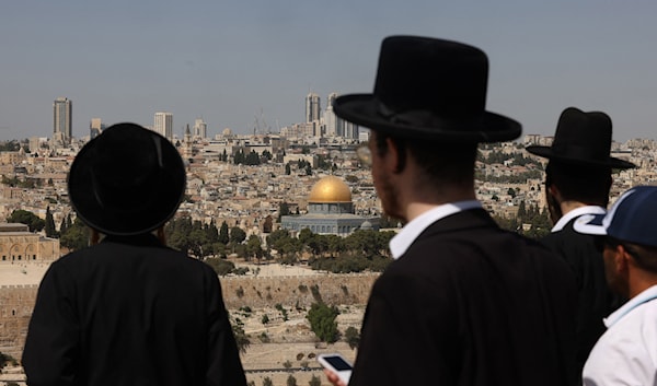 يتمثل الضم، في القدس تحديداً، في توسيع صلاحيات «بلدية» الاحتلال (أ ف ب)