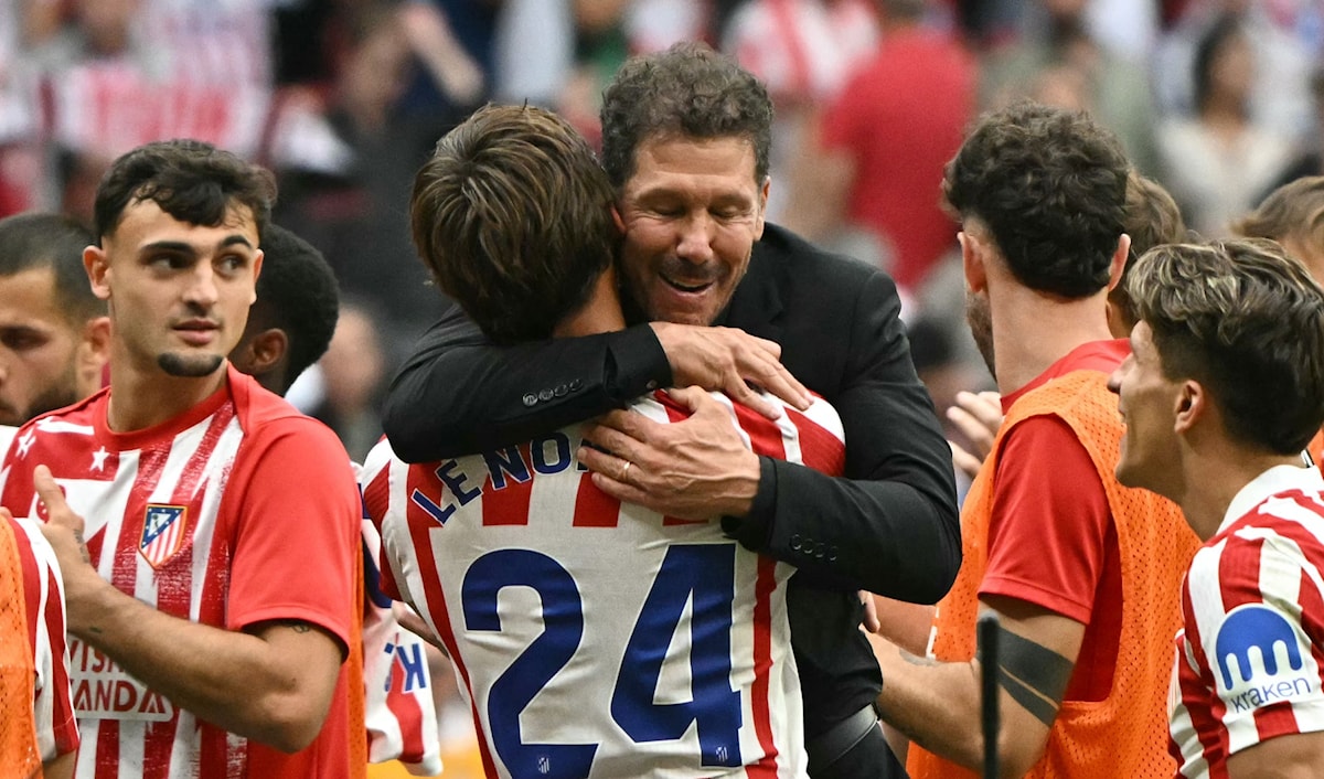 ألحقَ أتلتيكو الخسارة الأولى بجاره ريال مدريد في الدوري هذا الموسم بعد أن فاز عليه 5-2.