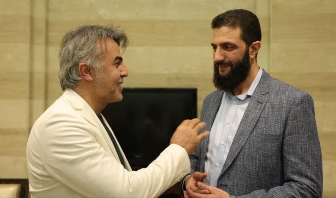 هذه ليست الحادثة الأولى التي يجد فيها العمر نفسه في مواجهة جدل عام