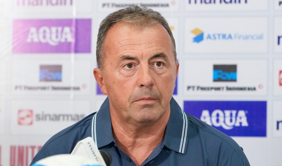 مدرب منتخب لبنان ميودراغ رادولوفيتش