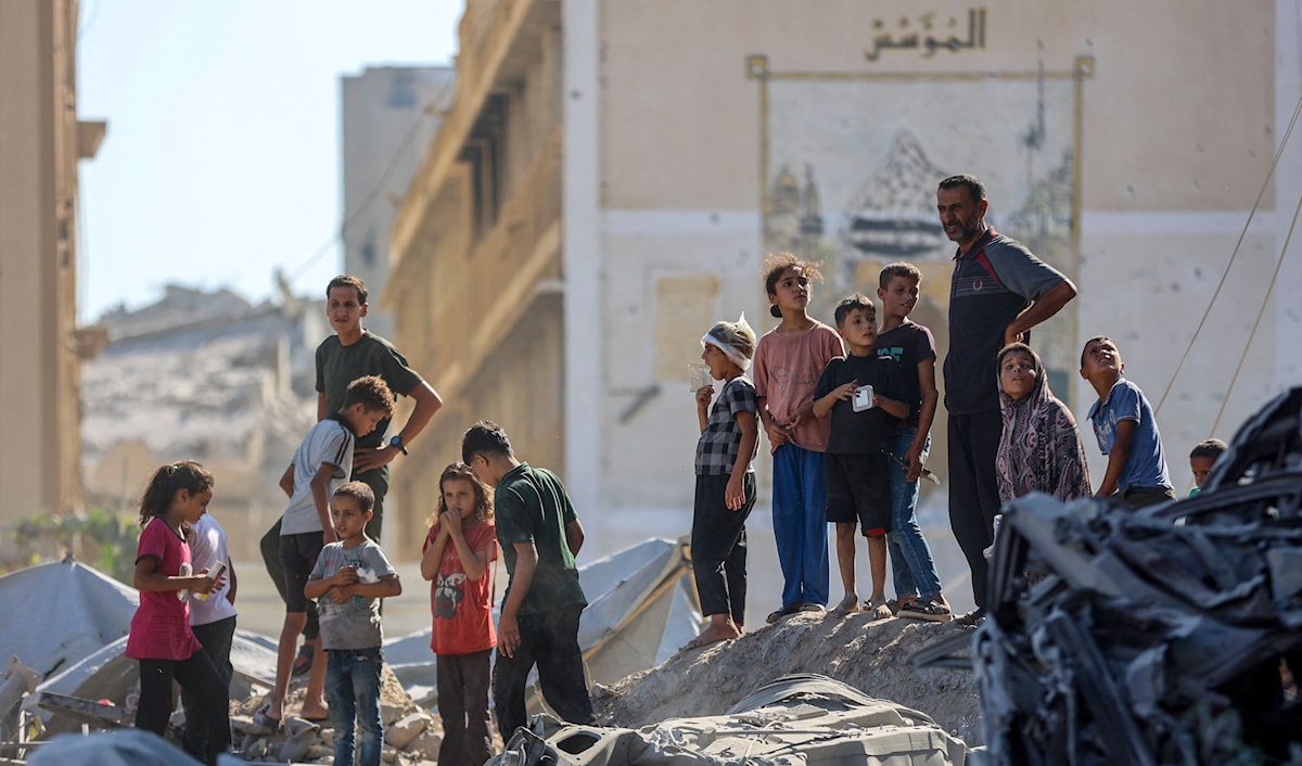حذّر مسؤولون مصريون من حصار إسرائيلي يمنع وصول الطعام والمياه إلى سكان مدينة غزة، في إطار الضغط لدفعهم إلى مغادرة منازلهم (أ ف ب)