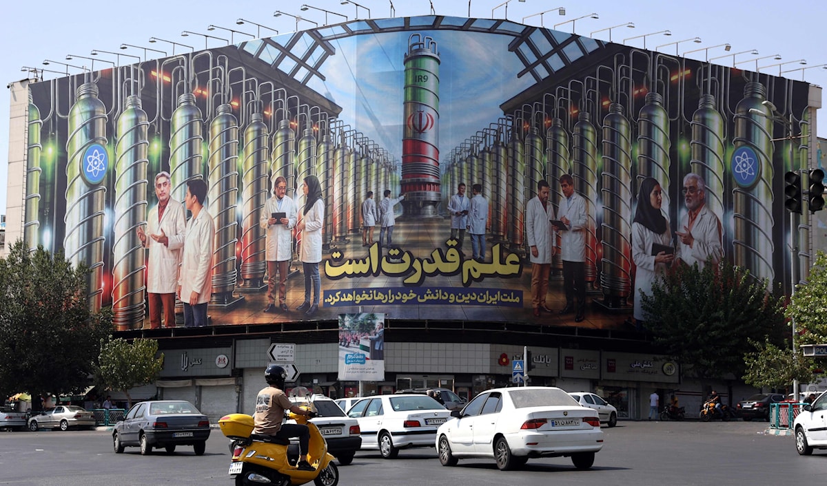 سيبحث عراقجي مع غروسي آلية جديدة لتنظيم تعامل إيران مع الوكالة (أ ف ب)