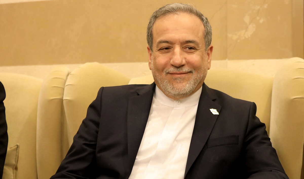 أكد عراقجي أن طهران جاهزة لمواجهة أي تدخلات خارجية أو محاولات لزعزعة الأمن (هيثم الموسوي)