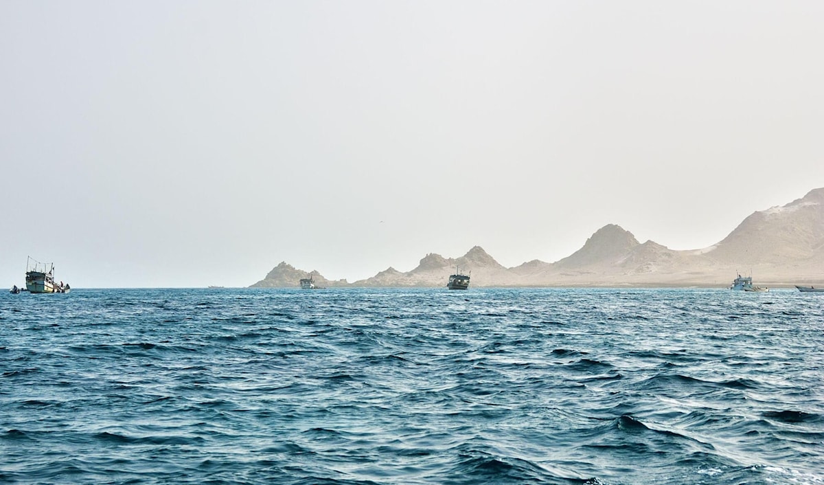 الرياض توسع ملاحقتها للنفوذ الإماراتي صوب خليج عدن (من الويب)