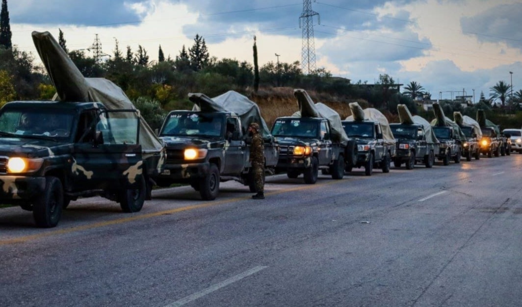 «هيئة العمليات»: قوات الجيش تتقدم حالياً باتجاه مطار الطبقة العسكري (سانا)