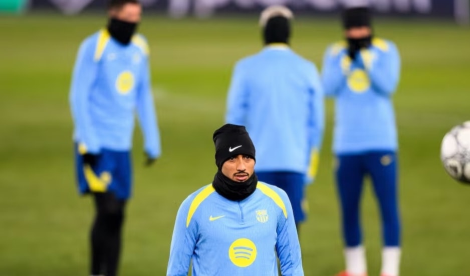 يحل برشلونة الإسباني ضيفاً على أرض سلافيا براغا التشيكي.