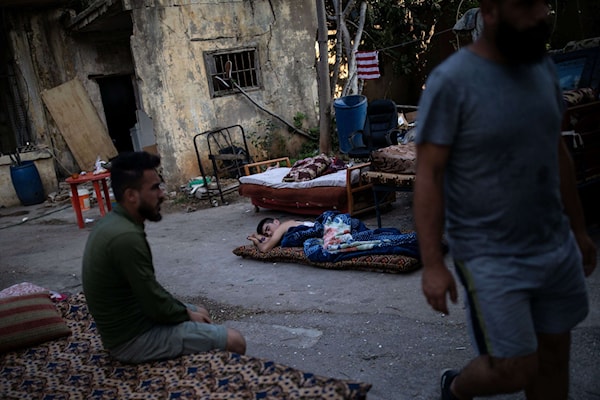 الكرنتينا على الخشبة