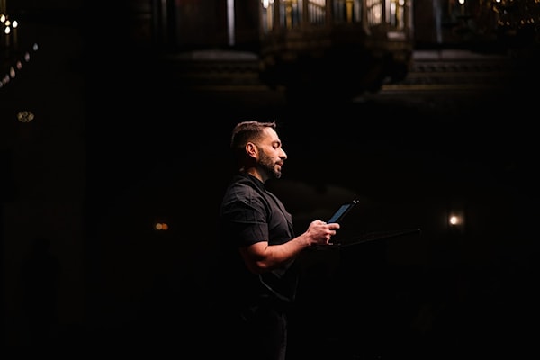 علاء ميناوي في «الأرض الحرام»