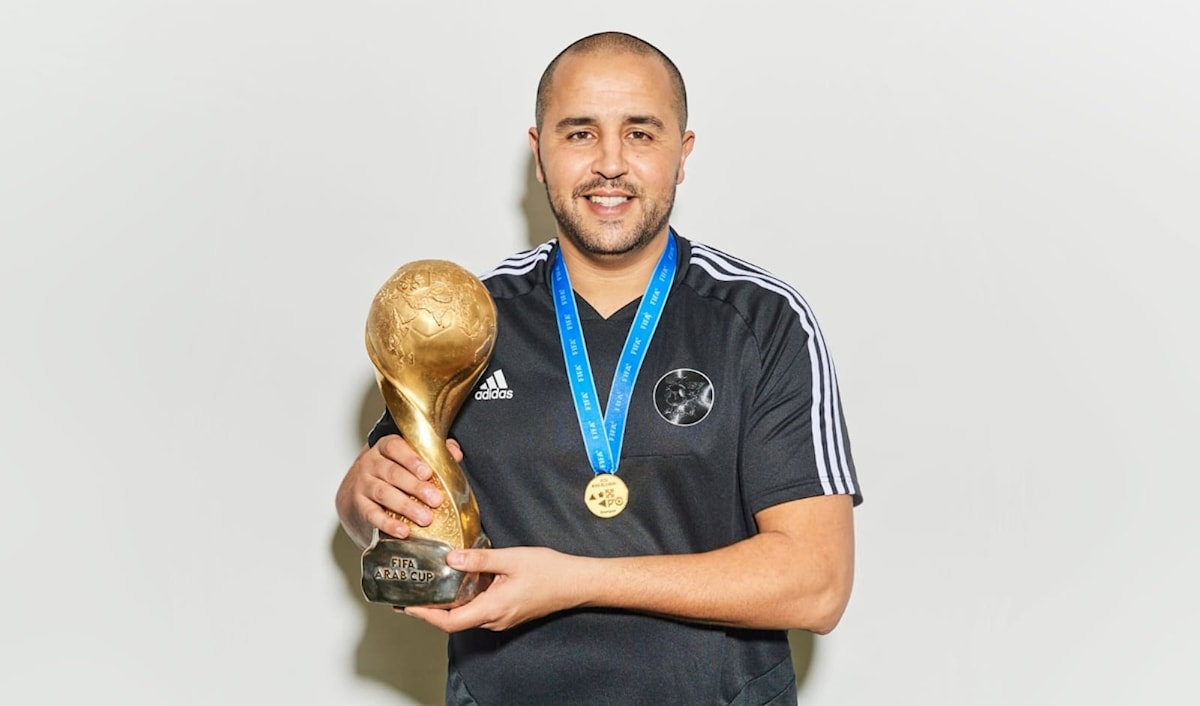 قاد بوقرّة منتخب الجزائر الى التتويج بكأس العرب 2021 (أرشيف)