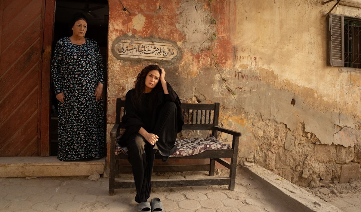 تخوض هند صبري تجربة مختلفة عبر مسلسل «مناعة»